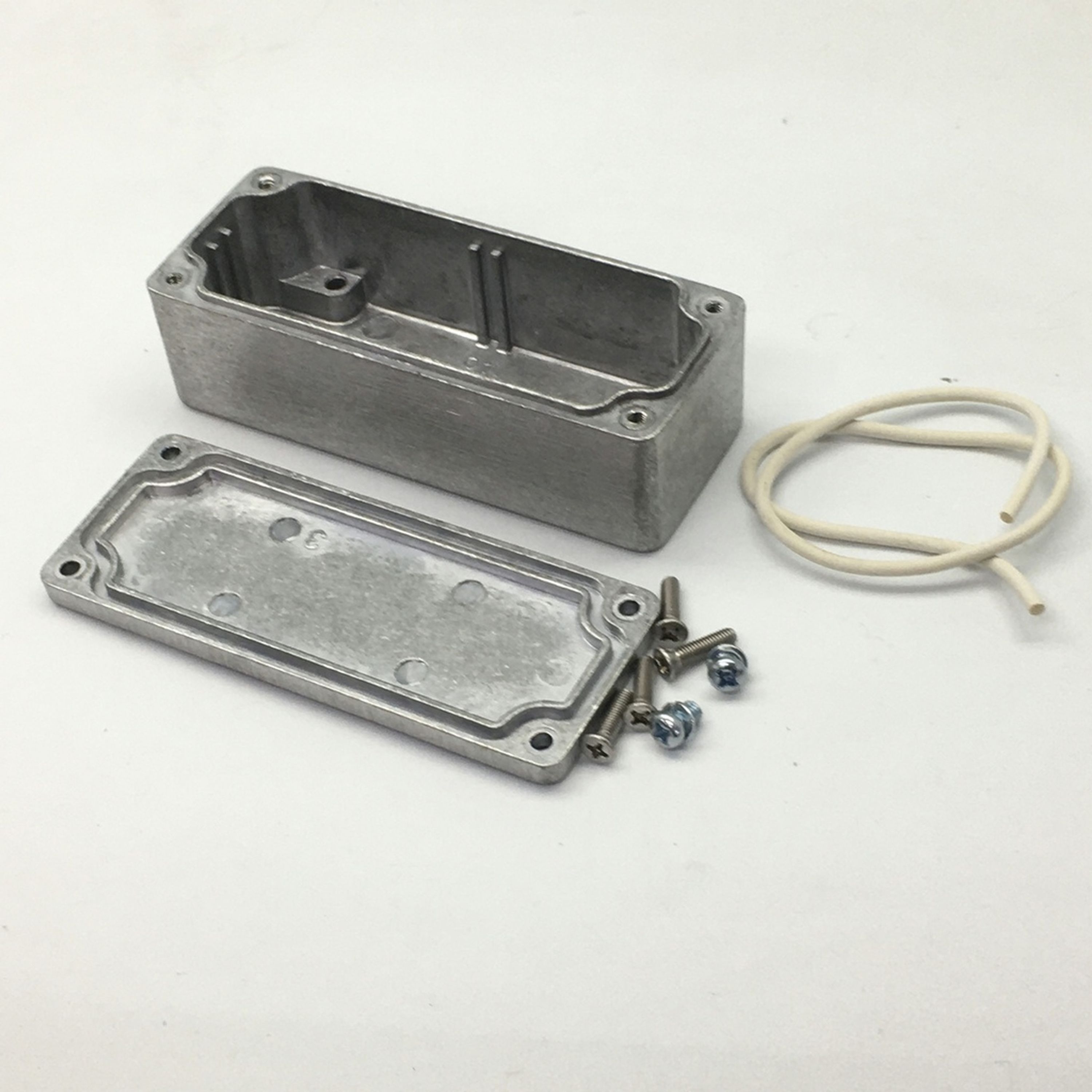 Diecast Enclosure 90L x 36W x 30Hmm