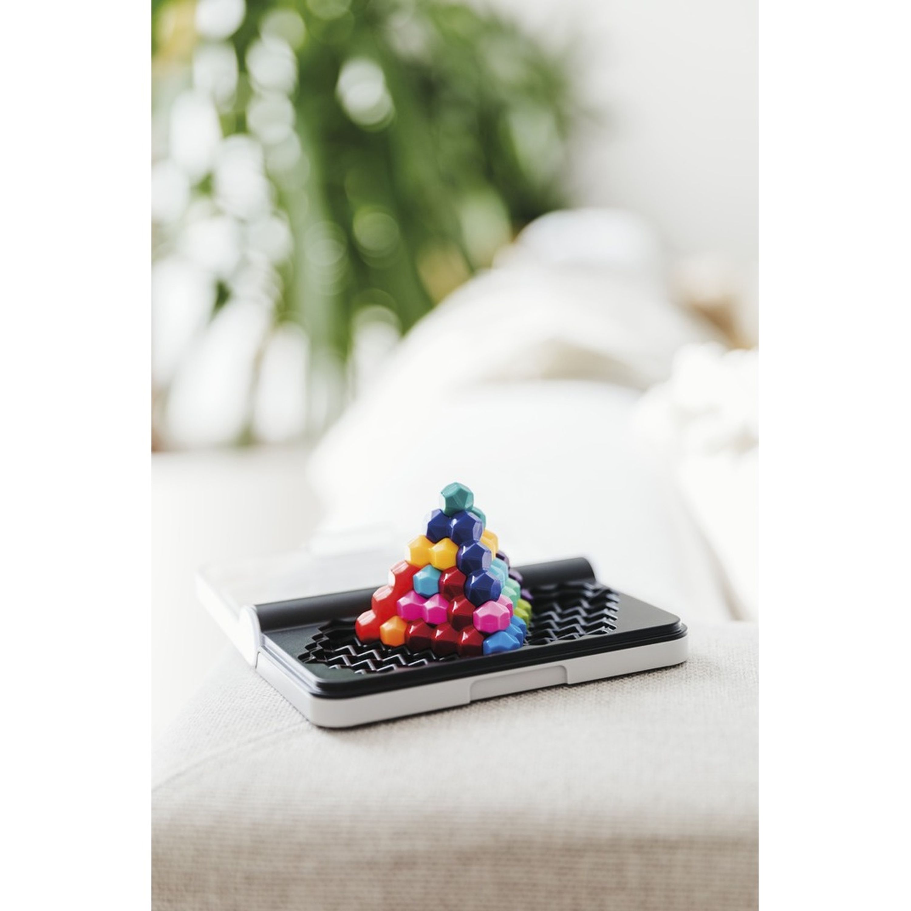 Smart Games IQ Six Pro Puzzle - 12 Pieces