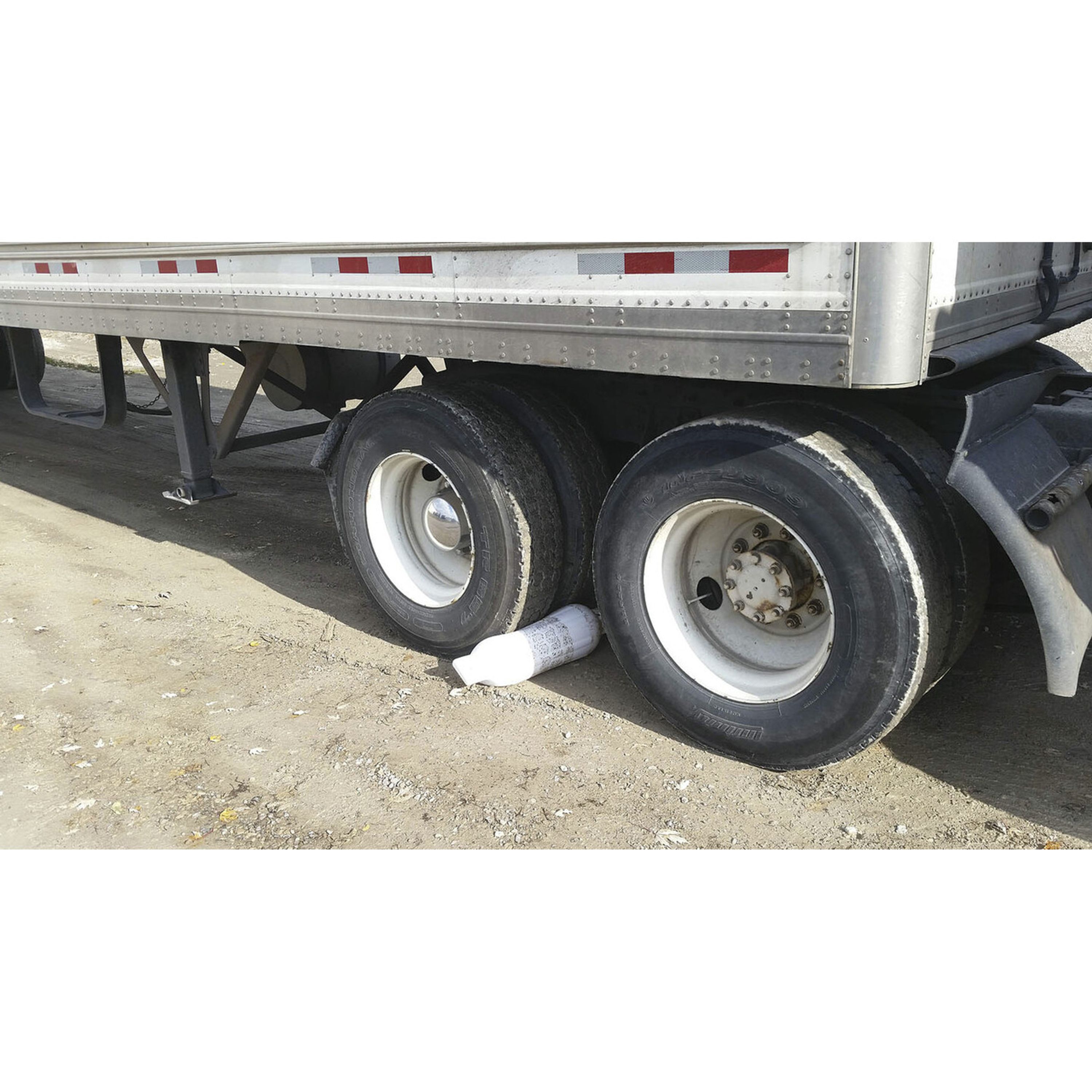Ribbed Boat Fenders - TOUGH - 115 x 410mm