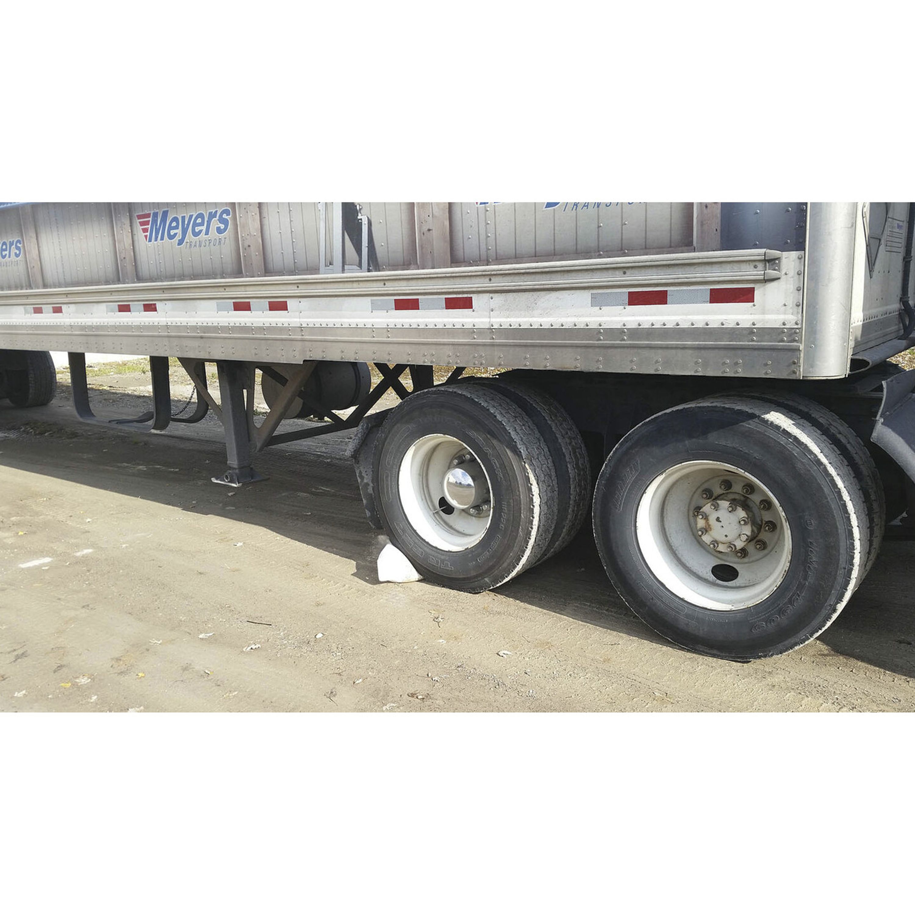 Ribbed Boat Fenders - TOUGH - 165 x 585mm