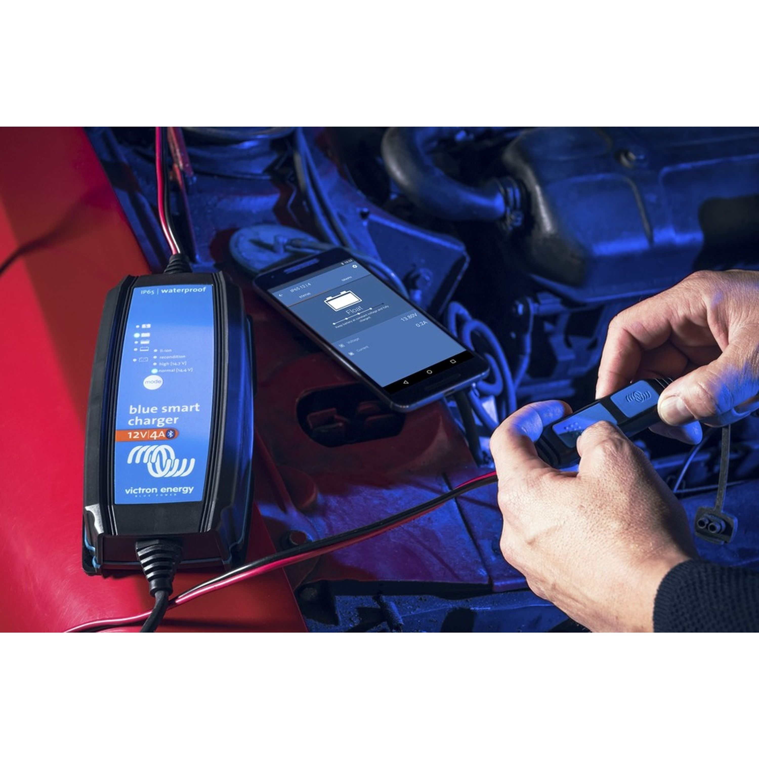 Victron Professional IP65 Blue Smart Charger 12V 25A with Bluetooth and DC Connector