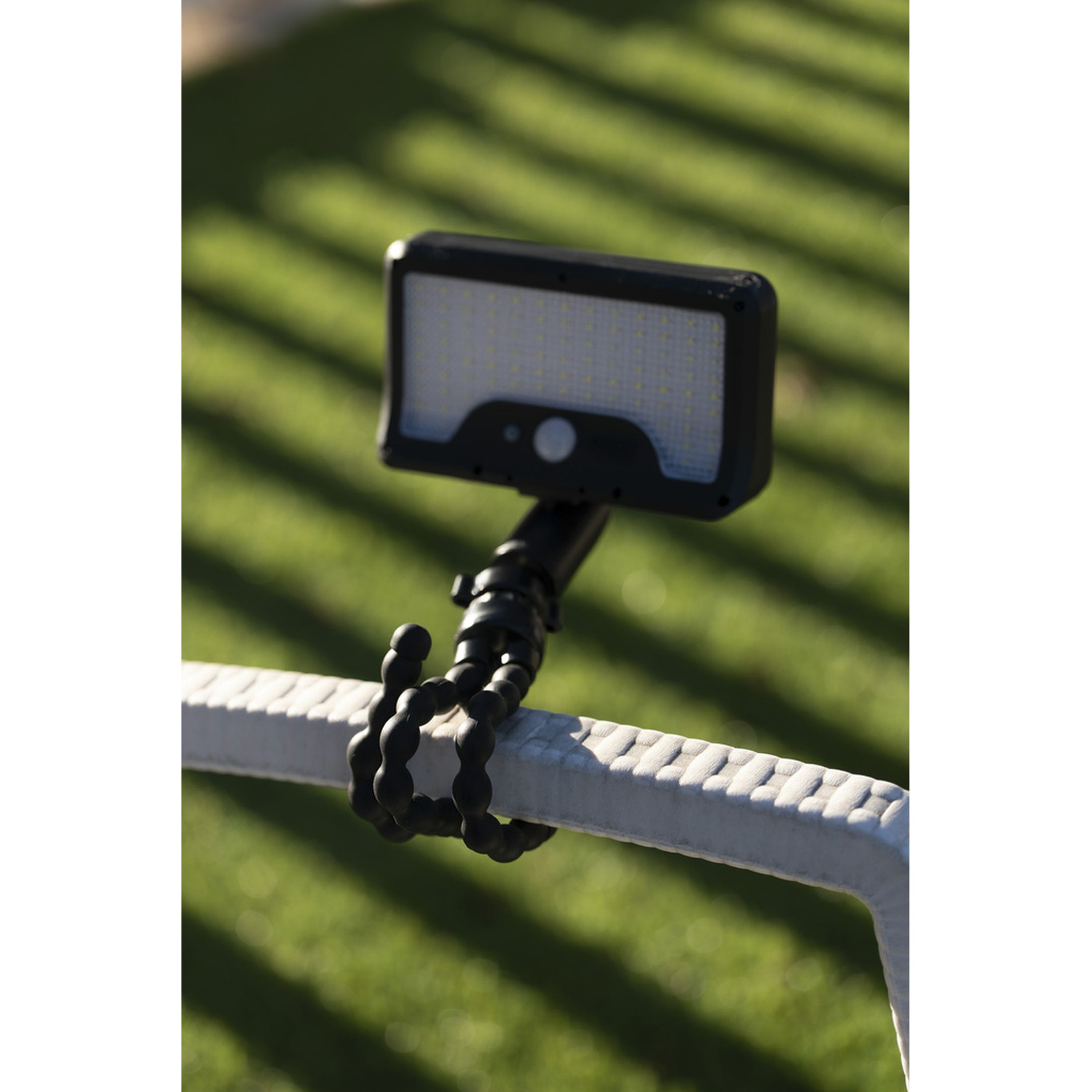 500LM Solar Powered Work LED Light with Tripod Stand