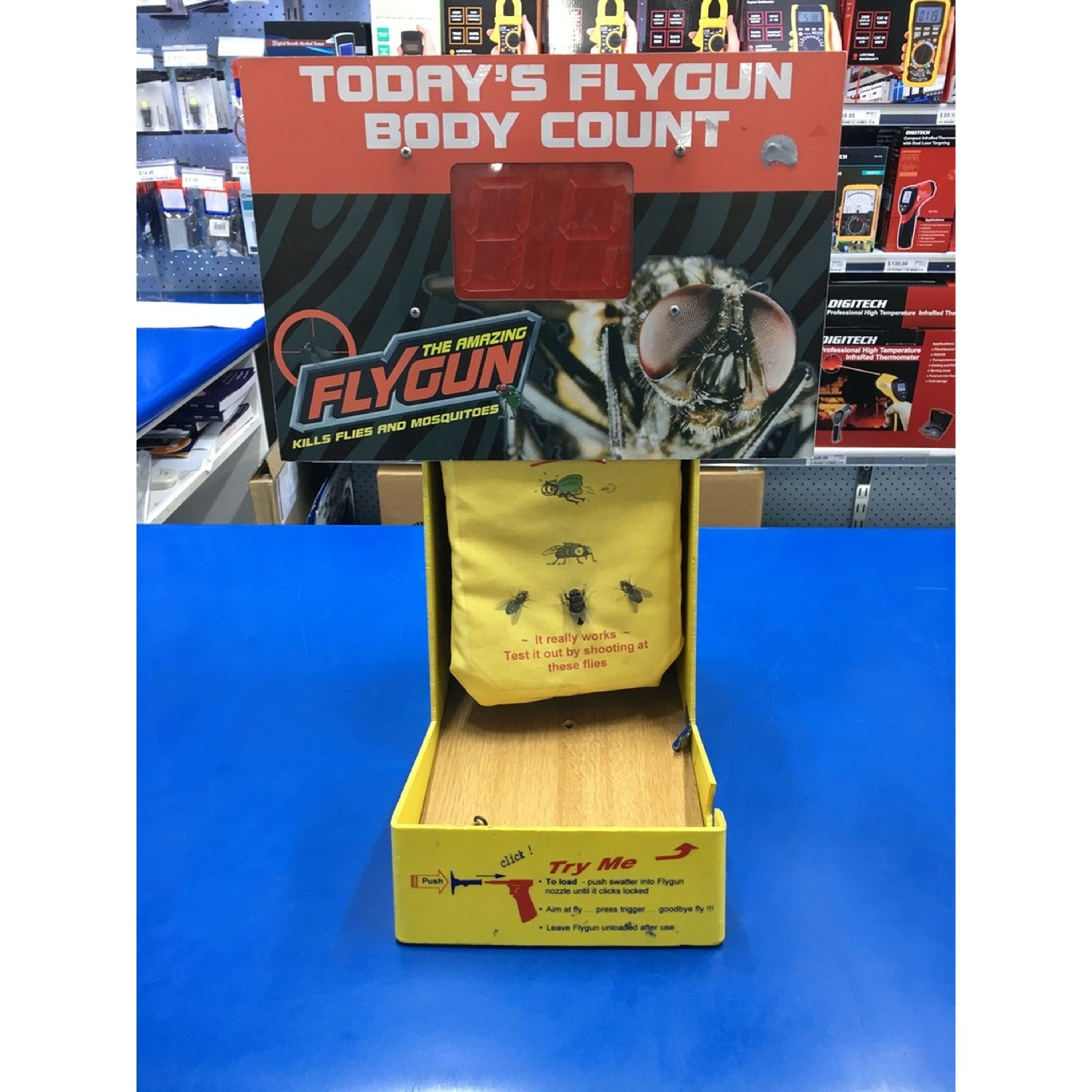 Merchandising Counter Display to Suit The Amazing Flygun (YS5545)